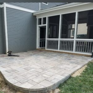 build_a_nice_paver_patio02